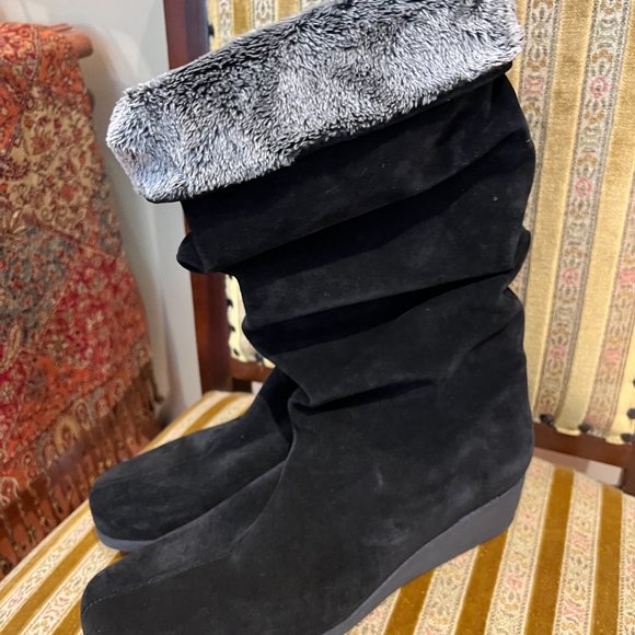 La CANADIENNE Boots - Picture 2 of 6